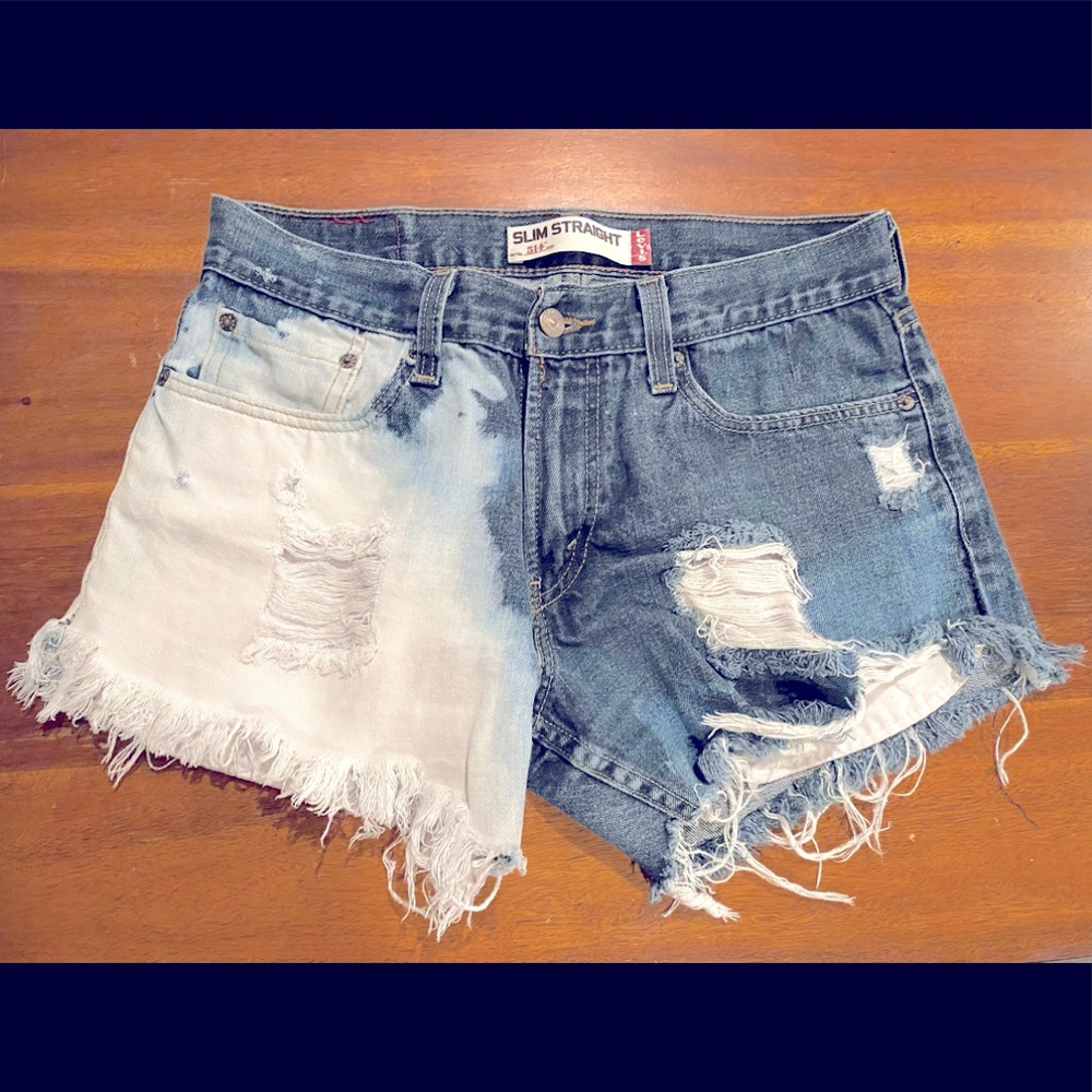 Levi’s 514 red tag custom distressed shorts size 32”